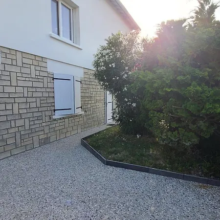 Les Geais Bleus Apartman *